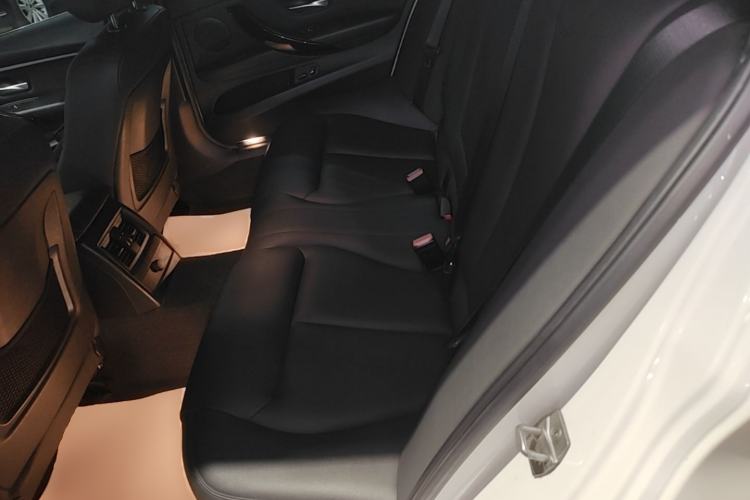 Used BMW 3 Series 2016 320Li Ambition Model Left Rear Seat