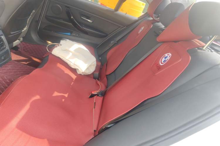 Used BMW 3 Series 2016 320Li Fashion Model Left Rear Seat
