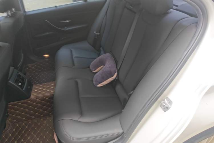 Used BMW 3 Series 2016 320Li Ambition Model Left Rear Seat