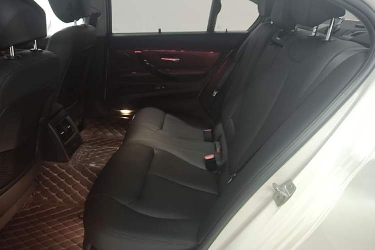 Used BMW 3 Series 2016 320Li Ambition Model Left Rear Seat