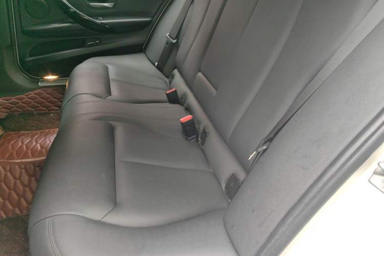 Used BMW 3 Series 2016 320Li Ambition Model Left Rear Seat