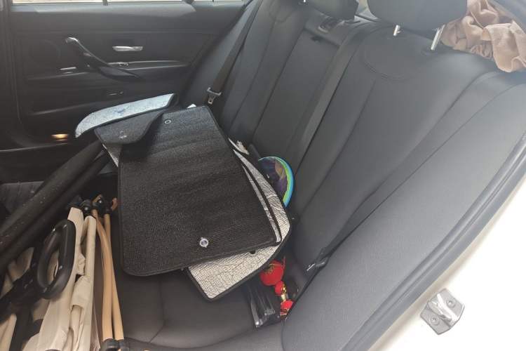 Used BMW 3 Series 2016 320Li Ambition Model Left Rear Seat