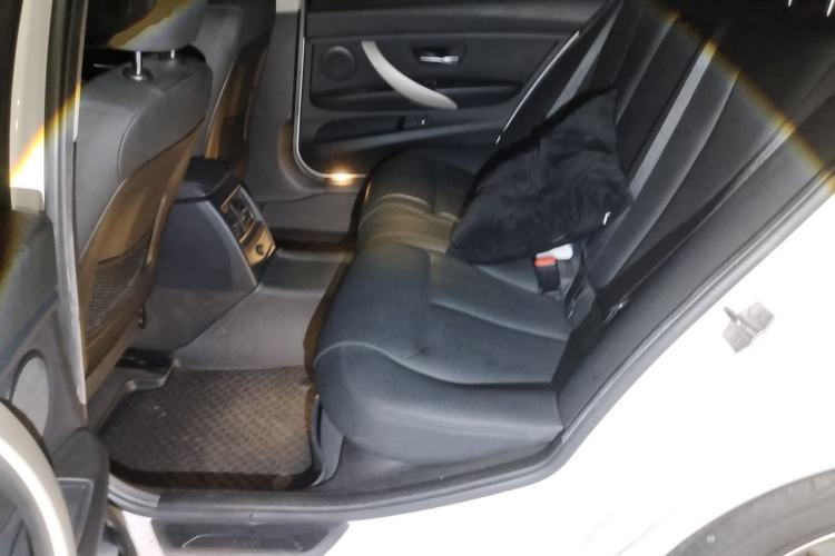 Used BMW 3 Series 2016 320Li Fashion Model Left Rear Seat