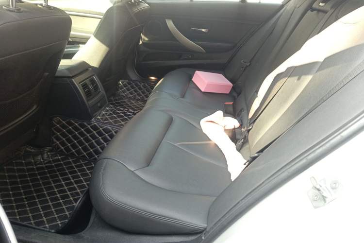Used BMW 3 Series 2016 320Li Ambition Model Left Rear Seat