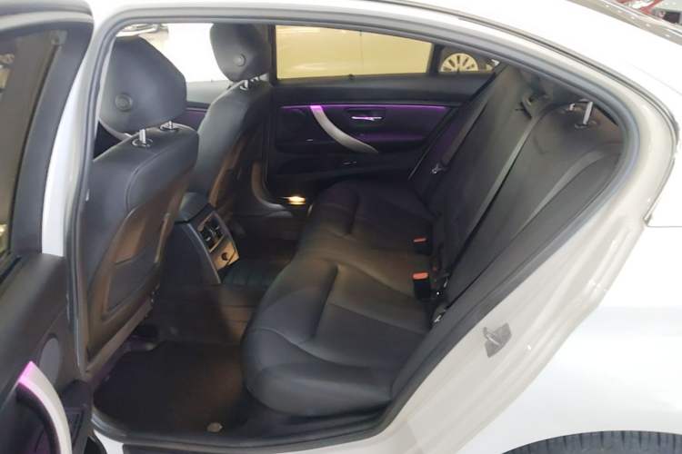 Used BMW 3 Series 2016 320Li Ambition Model Left Rear Seat