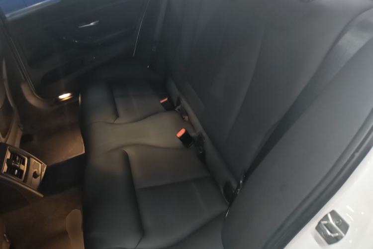 Used BMW 3 Series 2016 320Li Fashion Model Left Rear Seat