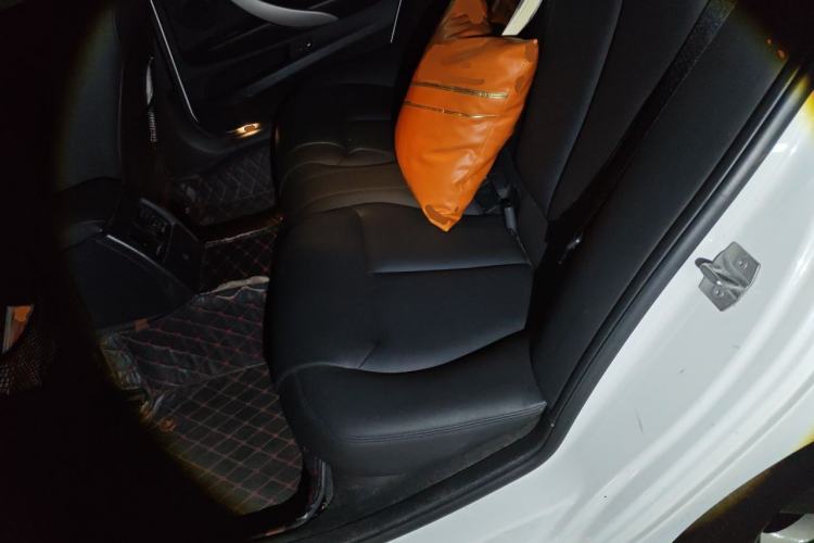 Used BMW 3 Series 2016 320Li Fashion Model Left Rear Seat