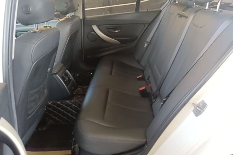 Used BMW 3 Series 2016 320i Fashion Model Left Rear Seat