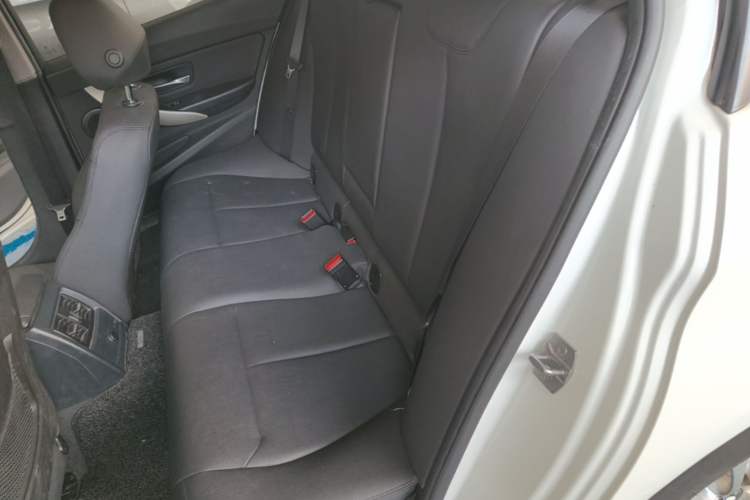 Used BMW 3 Series 2016 316i Fashion Model Left Rear Seat
