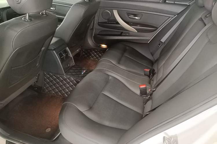 Used BMW 3 Series 2016 320Li Ambition Model Left Rear Seat