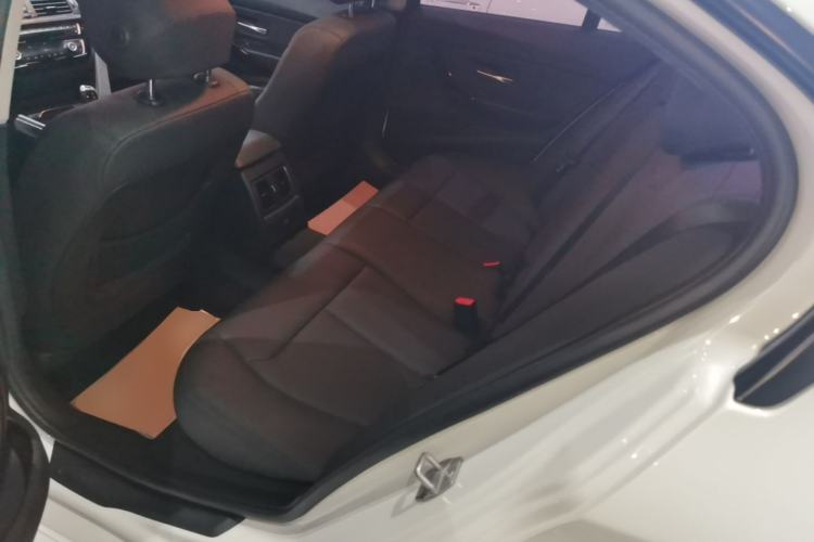 Used BMW 3 Series 2016 320i Fashion Model Left Rear Seat