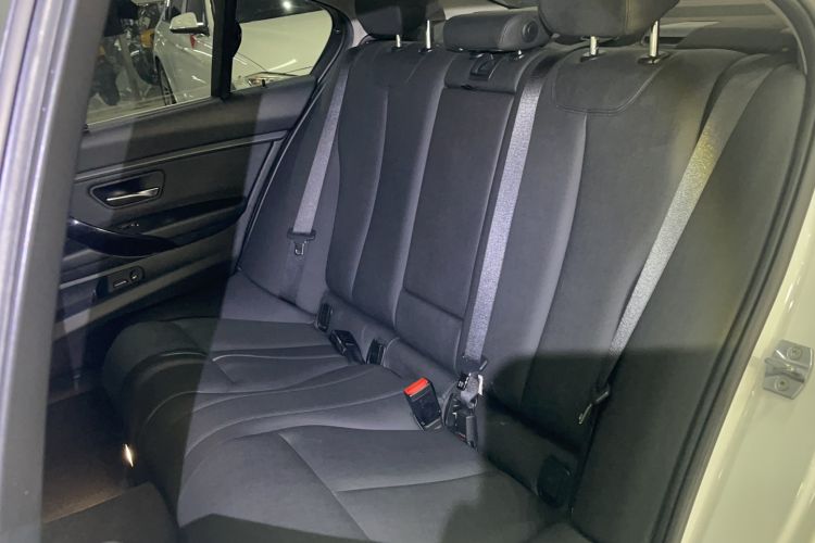 Used BMW 3 Series 2016 320Li Ambition Model Left Rear Seat