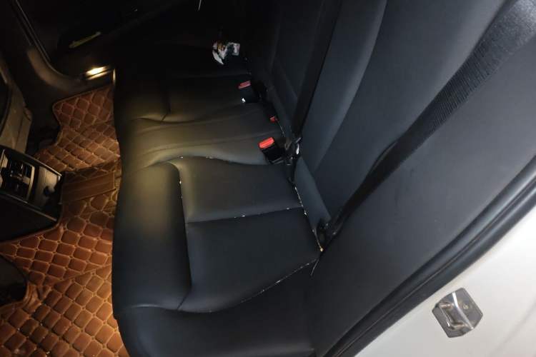 Used BMW 3 Series 2016 320Li Ambition Model Left Rear Seat