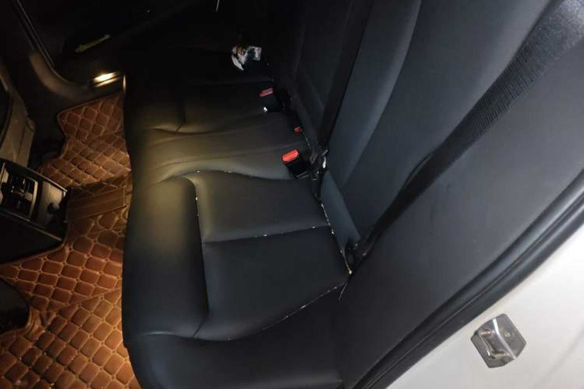 Used BMW 3 Series 2016 320Li Ambition Model Left Rear Seat