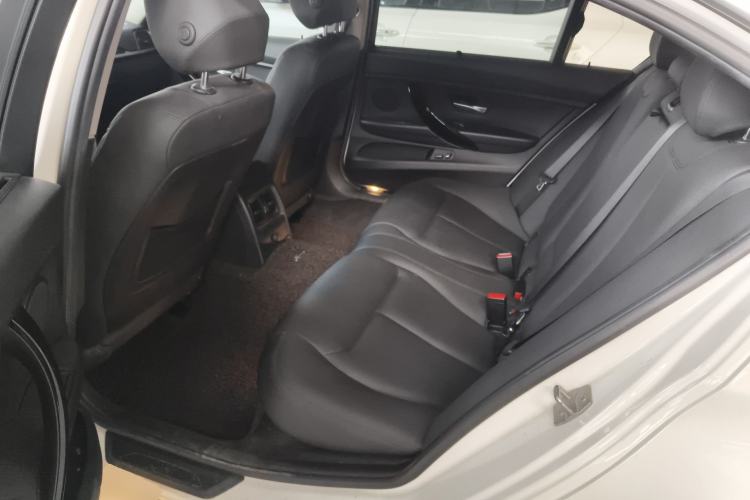 Used BMW 3 Series 2016 320Li Fashion Model Left Rear Seat