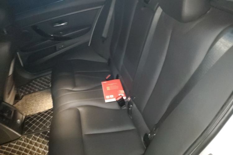 Used BMW 3 Series 2016 316Li Fashion Model Left Rear Seat
