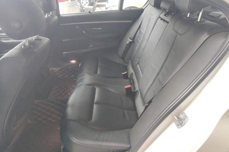 Used BMW 3 Series 2016 320Li Luxury Design Package Left Rear Seat