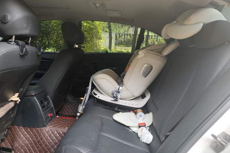 Used BMW 3 Series 2016 320Li Fashion Model Left Rear Seat