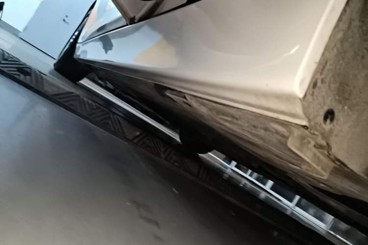 Used BMW 3 Series 2016 320i Fashion Model Left Side Sill