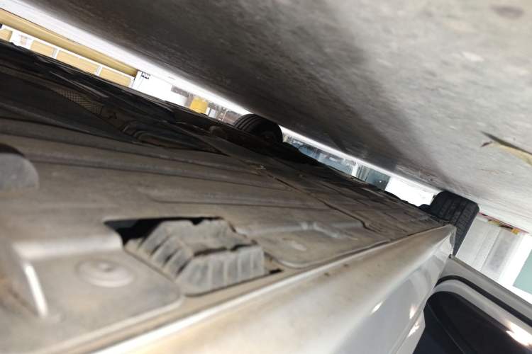 Used BMW 3 Series 2016 320Li Fashion Model Left Side Sill
