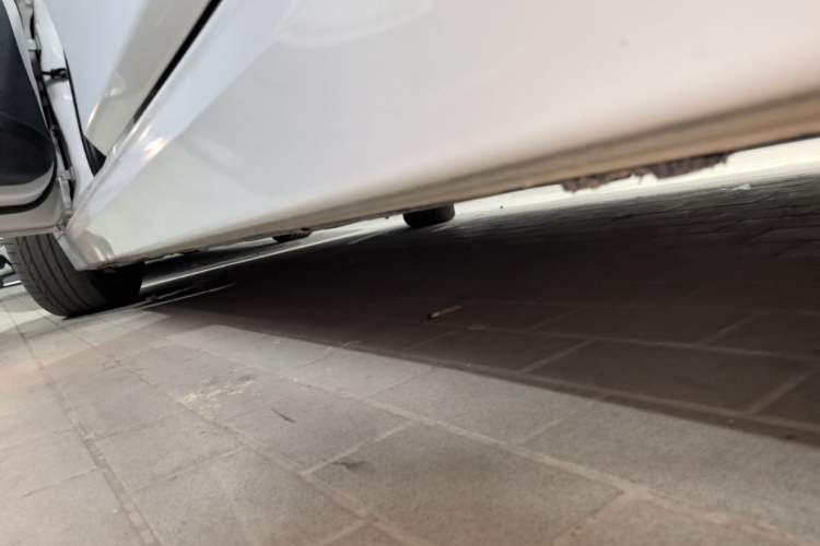 Used BMW 3 Series 2016 320Li Fashion Model Left Side Sill