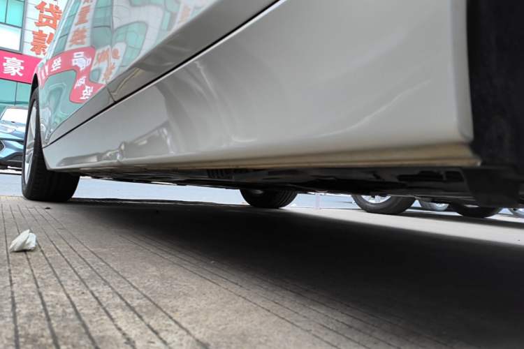 Used BMW 3 Series 2016 320i Fashion Model Left Side Sill