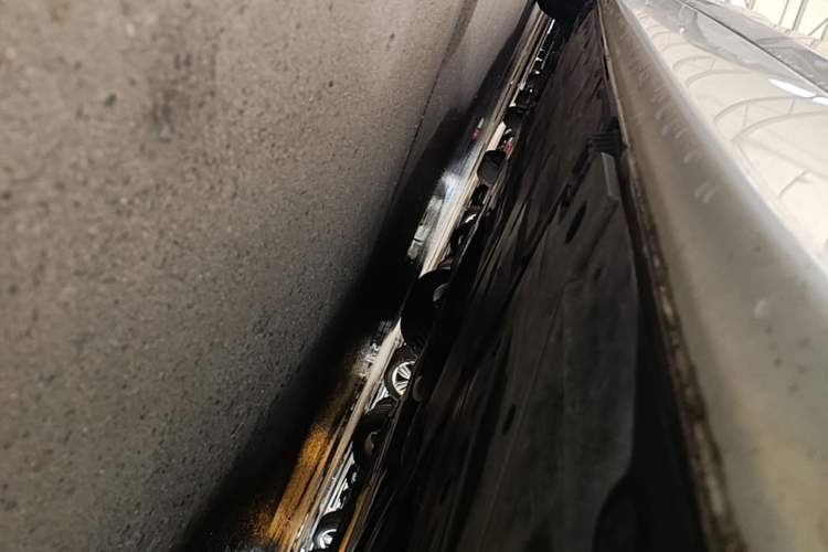 Used BMW 3 Series 2016 320i Fashion Model Left Side Sill