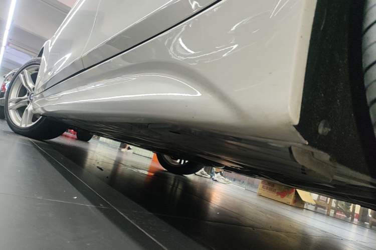 Used BMW 3 Series 2016 328i xDrive M Sport Edition Left Side Sill