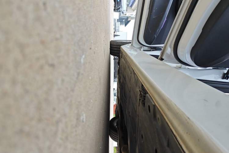 Used BMW 3 Series 2016 320i Fashion Model Left Side Sill