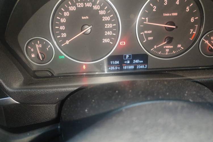Used BMW 3 Series 2016 316i Fashion Model Odometer Close Up