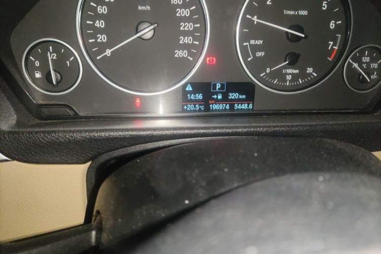 Used BMW 3 Series 2016 320Li Ambition Model Odometer Close Up