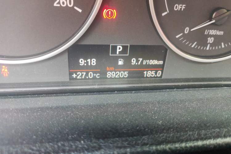 Used BMW 3 Series 2016 316i Fashion Model Odometer Close Up