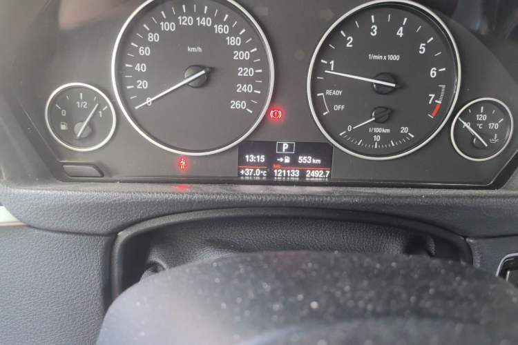 Used BMW 3 Series 2016 316i Fashion Model Odometer Close Up