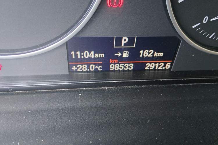 Used BMW 3 Series 2016 320Li Ambition Model Odometer Close Up