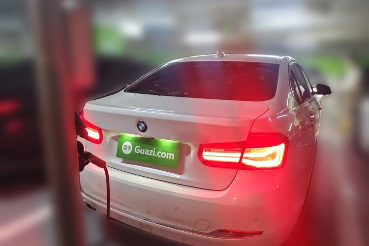 Used BMW 3 Series 2016 320i Fashion Model Rear