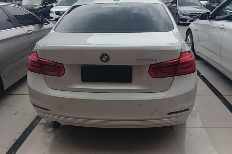 Used BMW 3 Series 2016 320i Fashion Model Rear