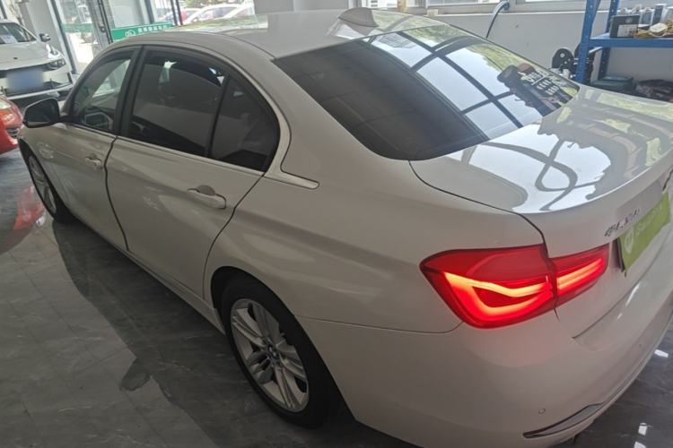 Used BMW 3 Series 2016 320Li Fashion Model Rear Left 45 Deg