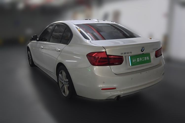 Used BMW 3 Series 2016 320i Fashion Model Rear Left 45 Deg