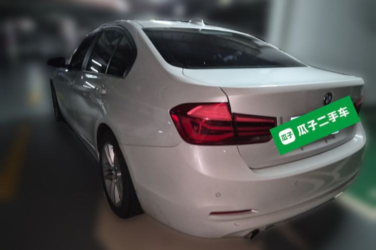 Used BMW 3 Series 2016 320i Fashion Model Rear Left 45 Deg