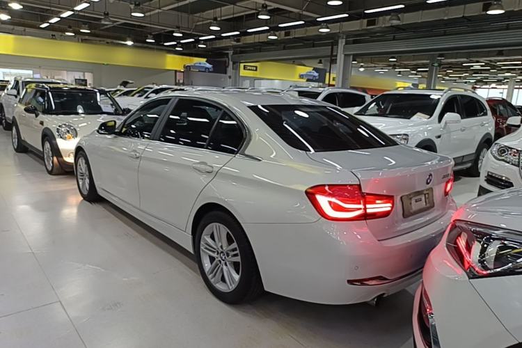 Used BMW 3 Series 2016 320Li Fashion Model Rear Left 45 Deg
