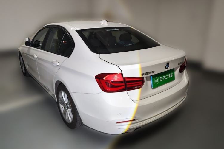 Used BMW 3 Series 2016 320i Fashion Model Rear Left 45 Deg