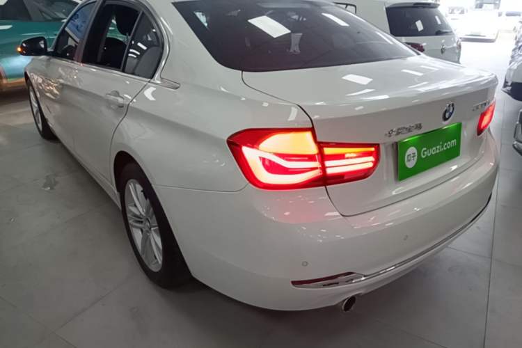 Used BMW 3 Series 2016 320Li Fashion Model Rear Left 45 Deg