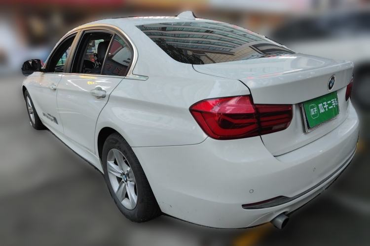 Used BMW 3 Series 2016 316Li Fashion Model Rear Left 45 Deg
