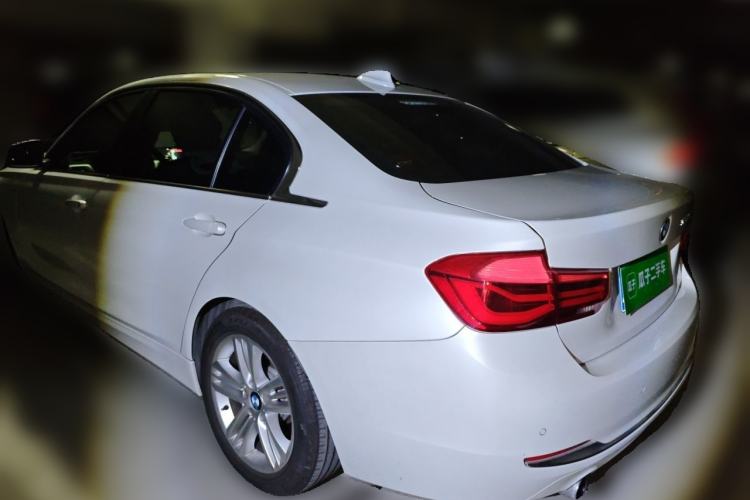 Used BMW 3 Series 2016 320Li Fashion Model Rear Left 45 Deg