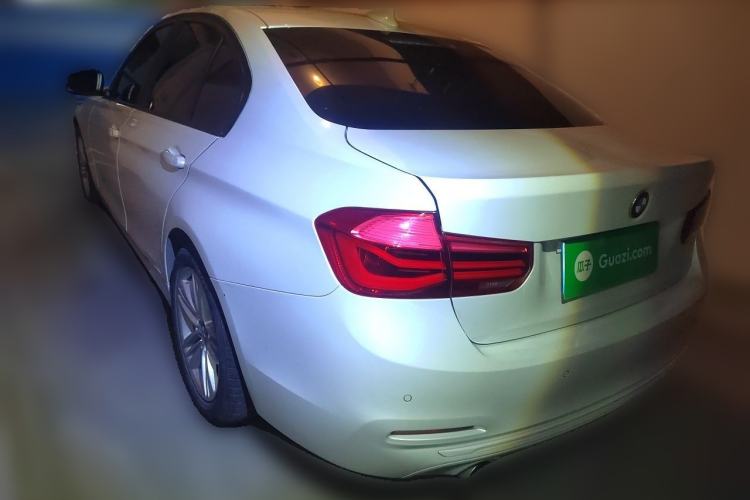 Used BMW 3 Series 2016 320i Fashion Model Rear Left 45 Deg