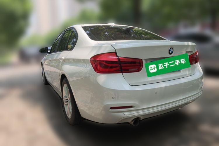 Used BMW 3 Series 2016 320i Fashion Model Rear Left 45 Deg