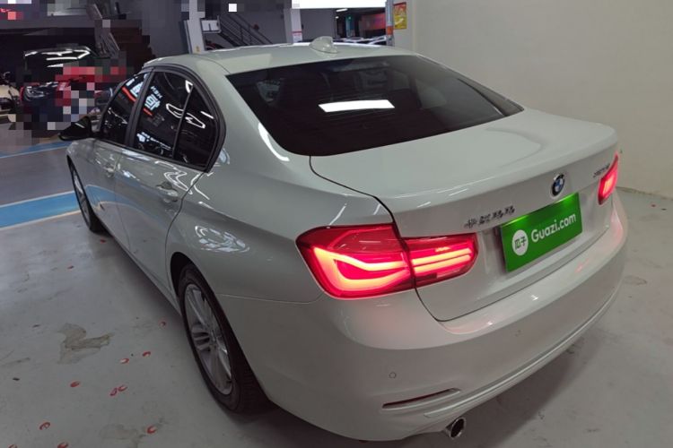 Used BMW 3 Series 2016 320i Fashion Model Rear Left 45 Deg