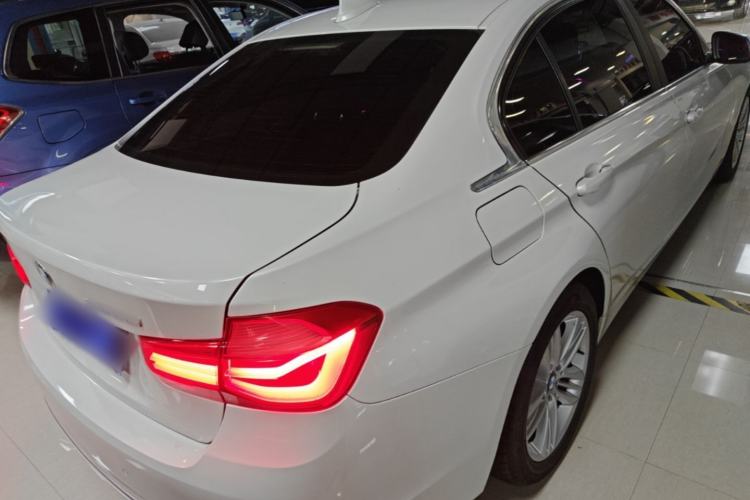 Used BMW 3 Series 2016 320Li Ambition Model Rear Right 45 Deg