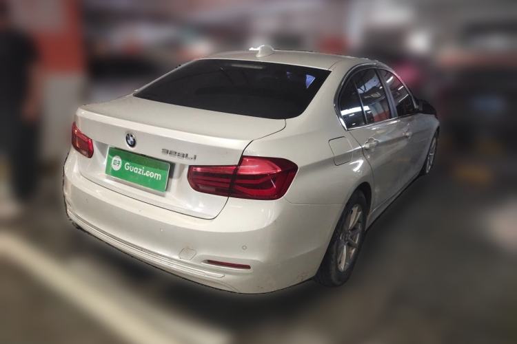 Used BMW 3 Series 2016 316i Fashion Model Rear Right 45 Deg