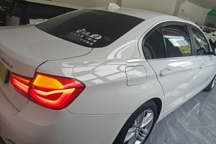 Used BMW 3 Series 2016 320Li Fashion Model Rear Right 45 Deg